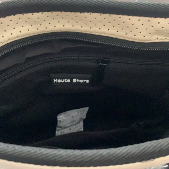 Haute Shore Crossbody Bag - Picture 6 of 9